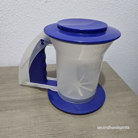 Tupperware Sift N Style Store Flour Sifter 3347 Squeeze Handle Base Lid 3349 - Picture 2 of 5